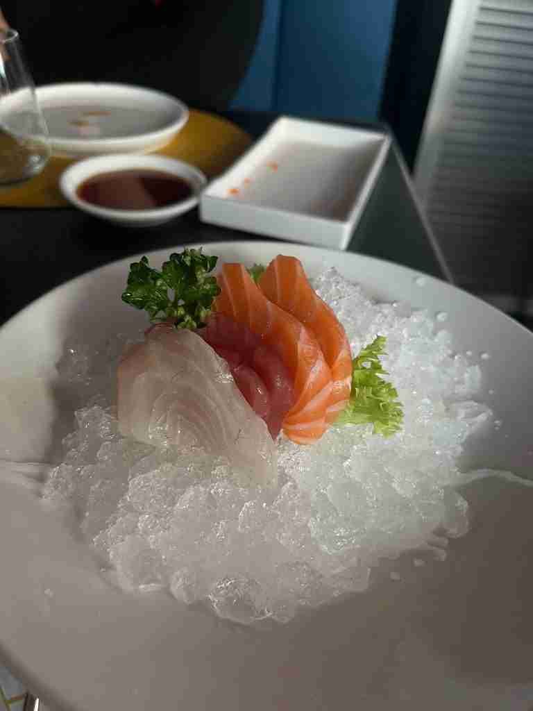 mik-sushi-torino-piazza-solferino-sashimi